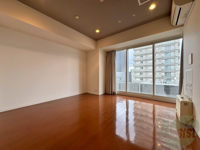 居室・リビング　広くてキレイなお部屋が広がっていて、充実した生活が送れそう。