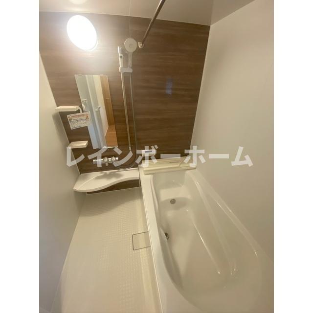 バス・シャワールーム　ゆったり過ごせるお風呂です