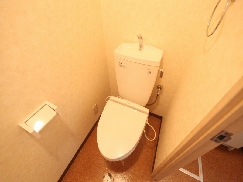 トイレ　暖房便座付トイレ