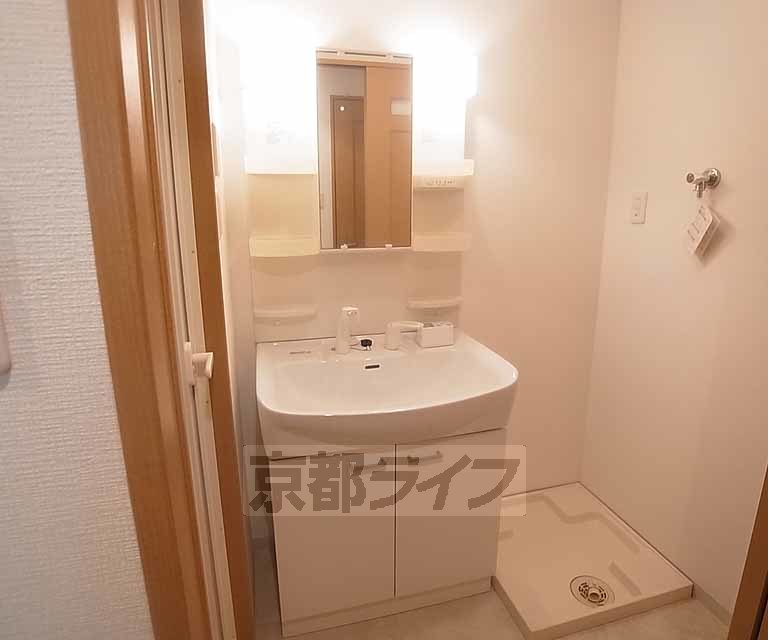 洗面設備　便利なシャンプードレッサー。