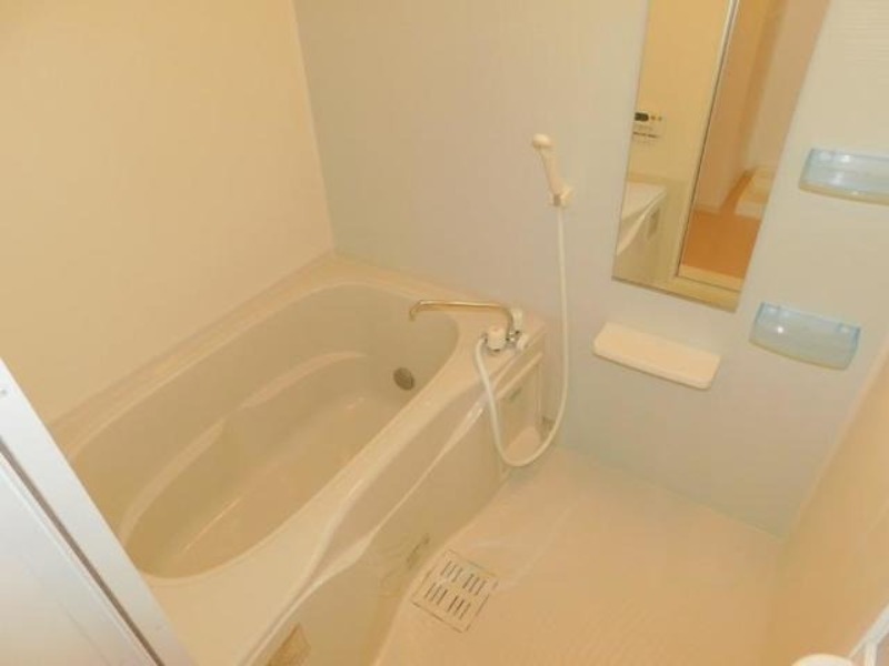 バス・シャワールーム　図面と現状に相違がある場合には現状を優先