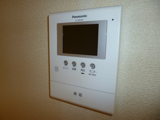セキュリティ　TVモニターホン完備で来訪者を確認できます。