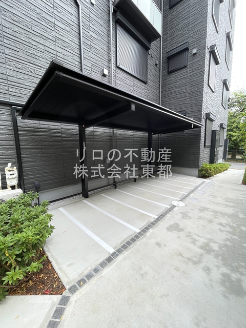 その他共有部分　雨の日でも安心☆屋根付の駐輪場です☆