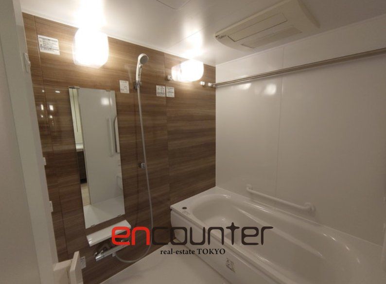 バス・シャワールーム　バス