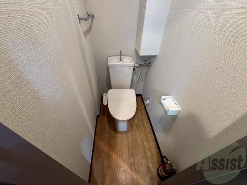 トイレ　こちらはトイレです。清潔感があり、安心して使用できます。