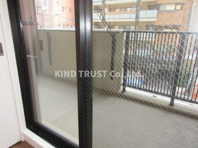 バルコニー　お洗濯にも便利なバルコニー付き