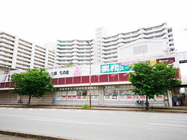 ショッピングセンター　博多せんしょう（ショッピングセンター）まで871m