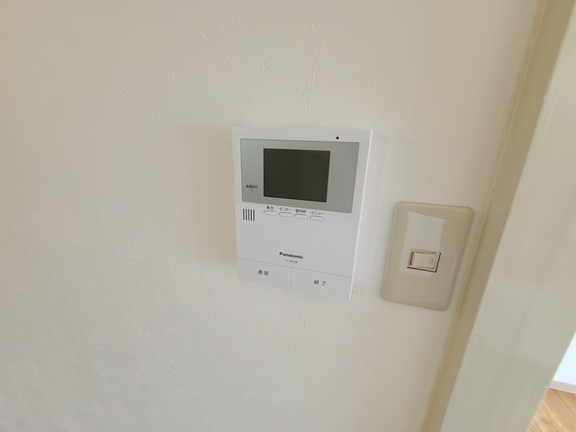 セキュリティ　モニター付きインターホンです