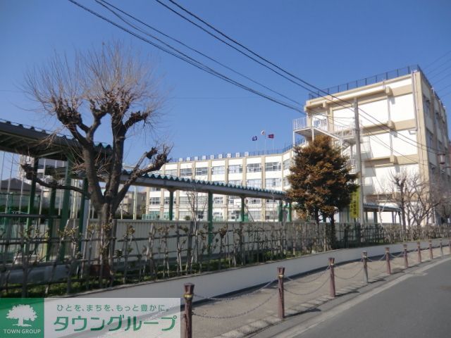 小学校　足立区立青井小学校（小学校）まで840m