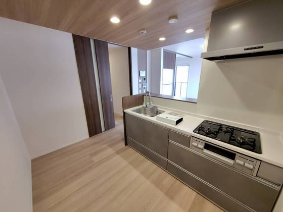 キッチン　※掲載写真は同マンション別部屋参考写真となります