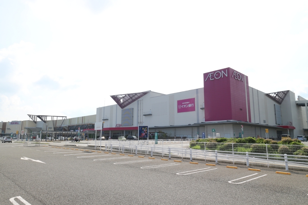 スーパー　イオン イオンモール福津店（スーパー）まで998m