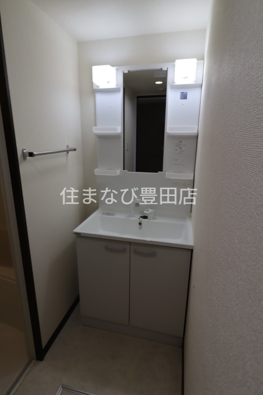 洗面設備　同型完成モデル