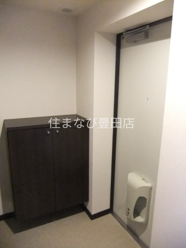 玄関　同型完成モデル