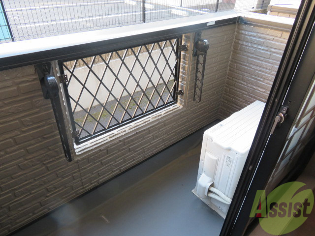 バルコニー　バルコニーは洗濯物を干すスペースが確保されていました。