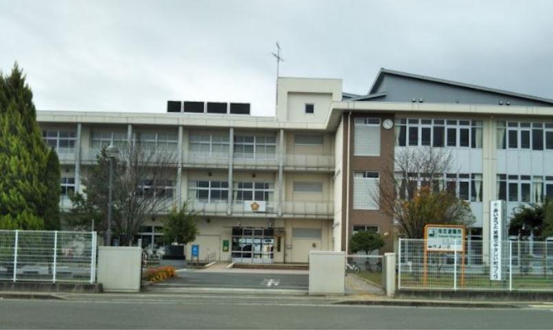 小学校　仙台市立岩切小学校（小学校）まで1319m