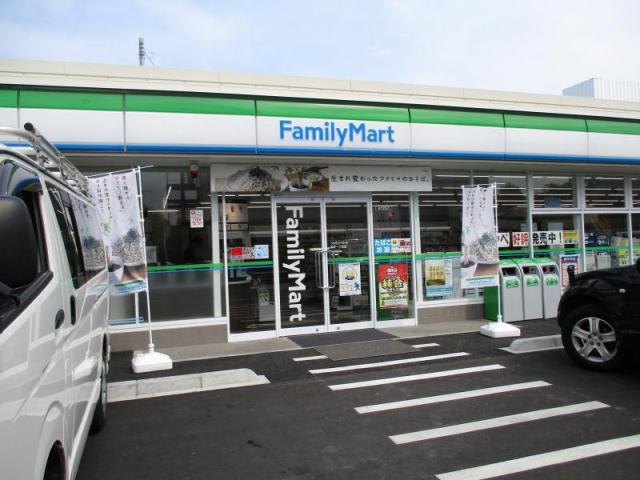 コンビニ　ファミリーマート仙台岩切店（コンビニ）まで1387m