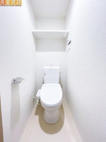 トイレ　温水洗浄便座