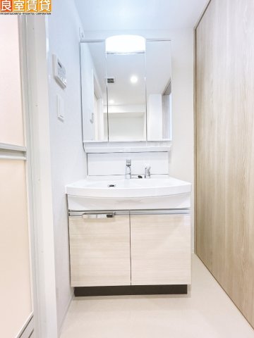 洗面設備　洗髪洗面化粧台