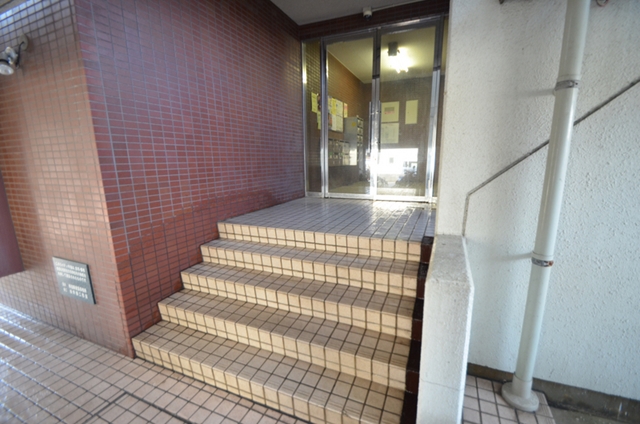 エントランス　１階エントランスです☆