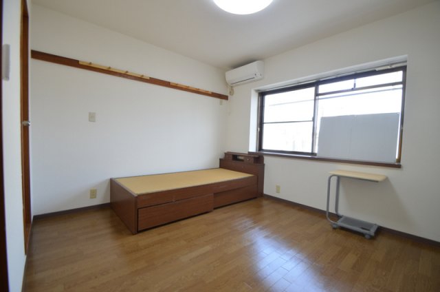 居室・リビング　キレイな洋室です♪