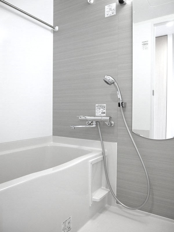 バス・シャワールーム　風呂