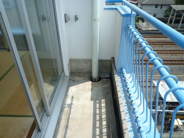 バルコニー　南向、陽当たり良好