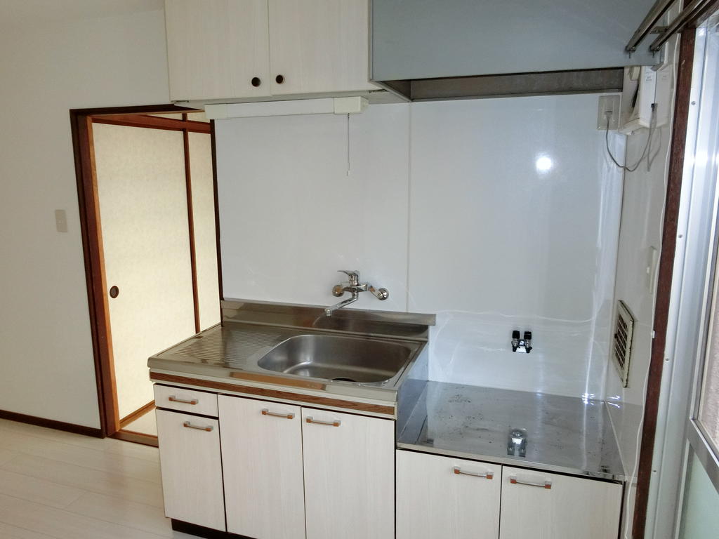 キッチン　※写真は別のお部屋の物です。現況を優先致します。