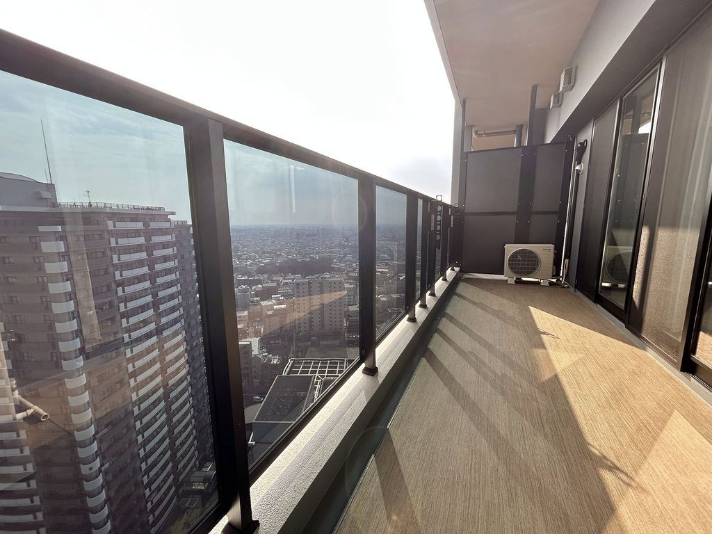 バルコニー　バルコニ