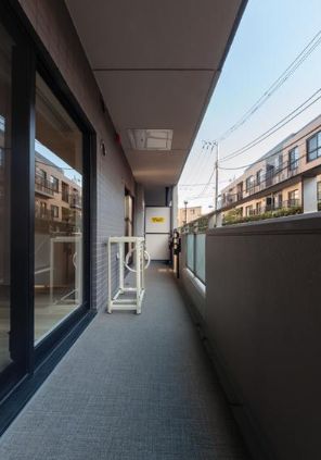 バルコニー　外からの目が気にならないバルコニーで洗濯物が干せます