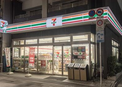 コンビニ　セブン－イレブン中央区新川２丁目店（コンビニ）まで169m