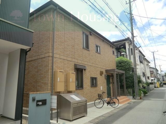 エントランス　閑静な住宅街です