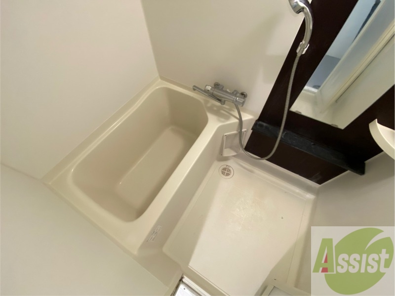 バス・シャワールーム　お風呂です！一日の疲れを癒してくださいね！