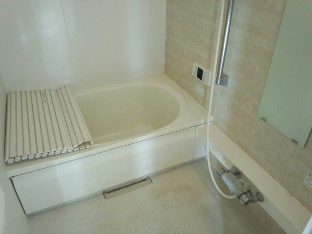 バス・シャワールーム　バスルーム