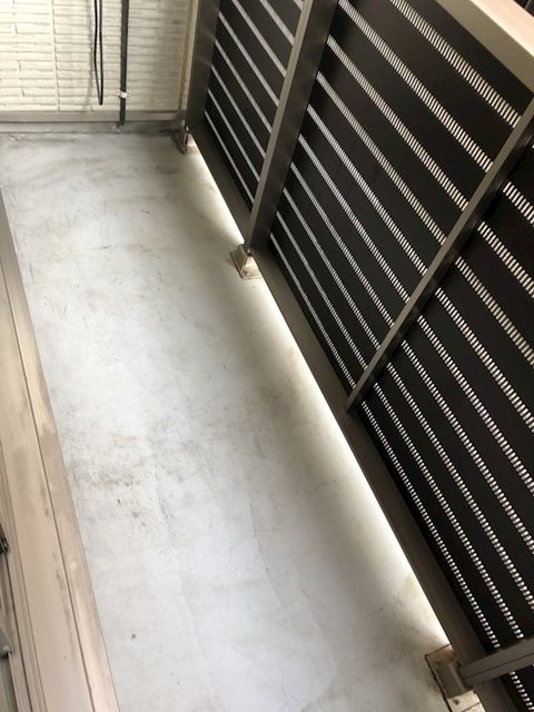 バルコニー　バルコニーあります