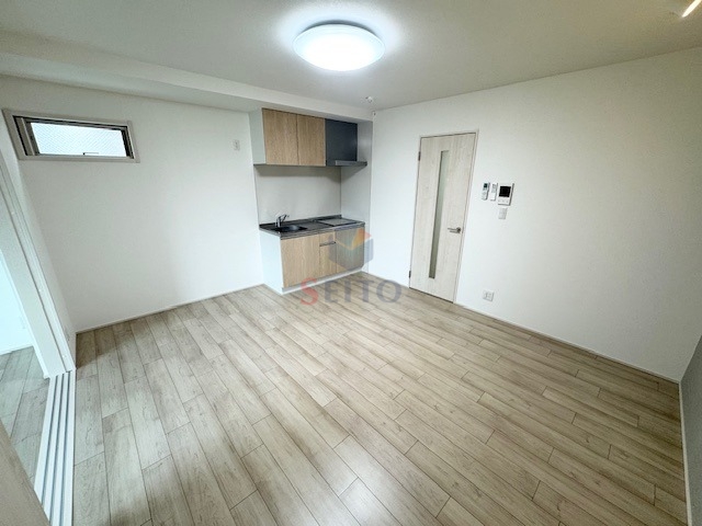 居室・リビング　別階のお部屋になります