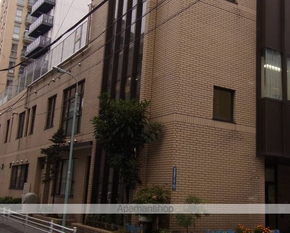 幼稚園・保育園　中央区立日本橋保育園（幼稚園・保育園）まで96m