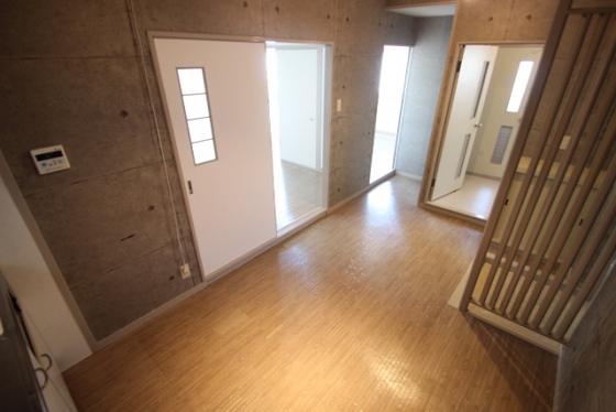 居室・リビング　※別号室の写真です