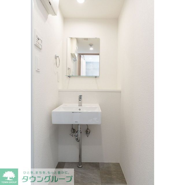 洗面設備　※同タイプ別室参考写真※