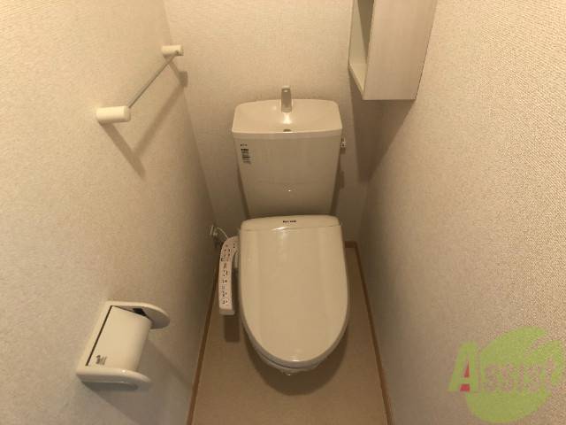 トイレ　トイレはウォシュレット機能付き。シャワートイレは日本の宝。