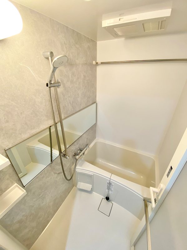 バス・シャワールーム　浴室乾燥機付