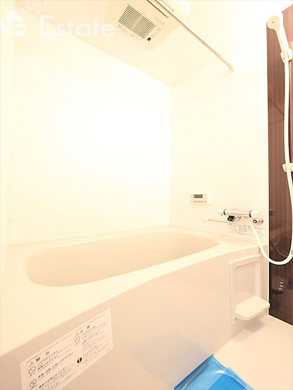 バス・シャワールーム　バスルーム