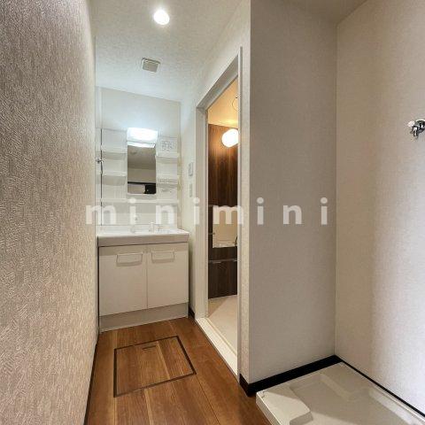 洗面設備　同物件別号室の為、現状優先