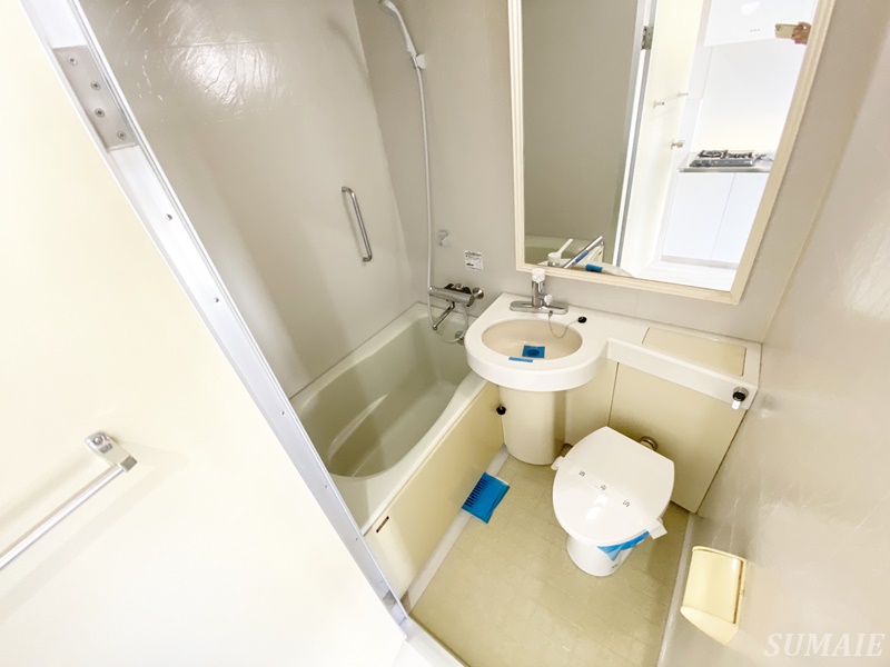 バス・シャワールーム　3点ユニットバスです☆