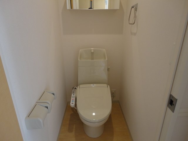 トイレ　シャワー付トイレ
