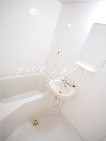 バス・シャワールーム　使いやすいお風呂です