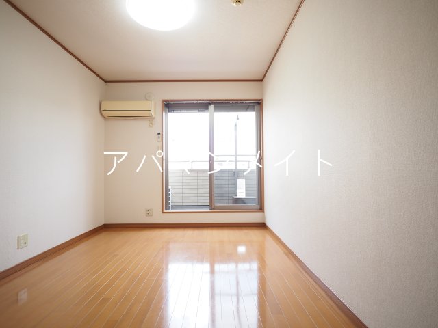 居室・リビング　使いやすいリビングです