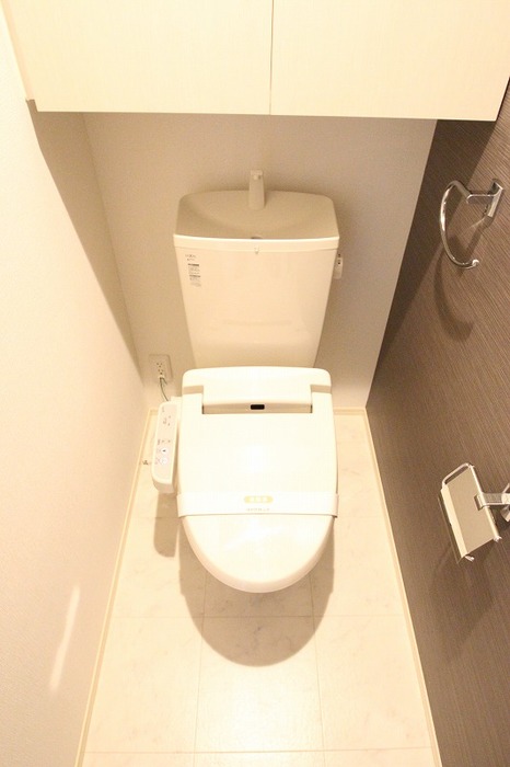 トイレ　※写真は105号室の写真です