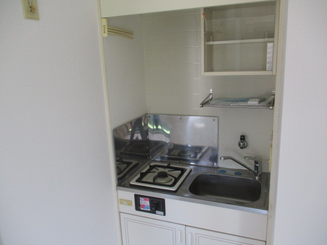 キッチン　一口コンロ付きのミニキッチン。