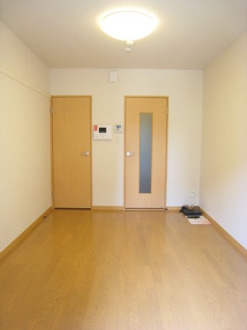 居室・リビング　シンプルな１Kのお部屋です。