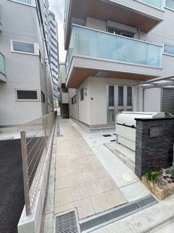 スプランデュール高井田の外観写真
